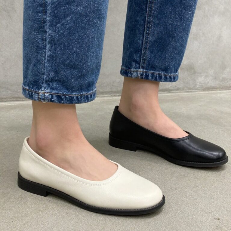 데일리 패션에 어울리는 다양한 바바라 플랫슈즈 디자인