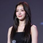 스테파니가 최근 공개한 무대 모습과 그녀의 안정된 미소