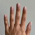 손 까만 네일 컬러 TOP5 실패 없는 선택법 손 까만 피부톤에 잘 어울리는 네일 컬러 5가지 시각적 비교 샘플